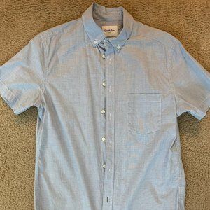 Men's Lt Blue Button Up - Medium.